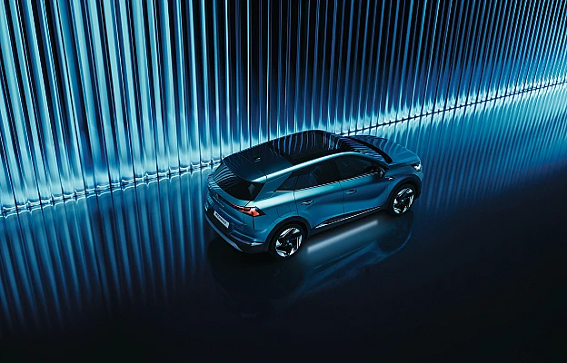 Odvezite Symbioz full hybrid E-Tech 160